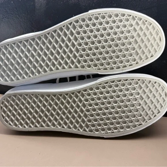 New without Box Men’s Vans Sk8-Hi True White White Canvas Sneakers Size Men 12. - Picture 8 of 9